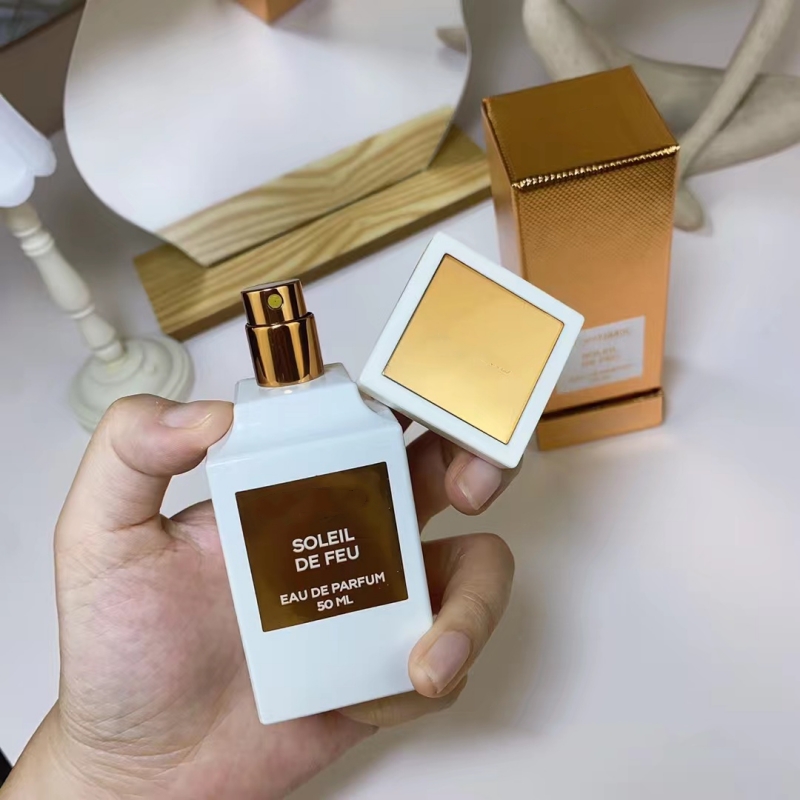 High Quality 3kinds Perfumes unisex 50ml 1.7fl.oz Eau de parfum Sweet Floral Wood Fast delivery
High Quality 3kinds Perfumes unisex 50ml 1.7fl.oz Eau de parfum Sweet Floral Wood Fast delivery