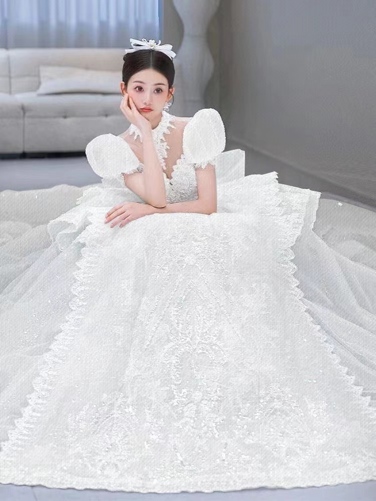 Dubai With Long Crystal Pearls Puffy Ball Gowns Robe De Mariee Wedding Dresses urious Lace Appliques Bridal Gown Custom Made