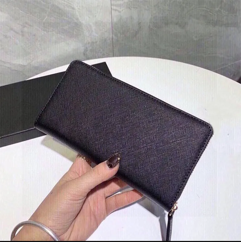 designer bags wallets zero purses zipper wallet woman fashion casual luxury Men Women leather purse Classic Letters coin Purse Interior Pocket PRD003, Red
designer bags wallets zero purses zipper wallet woman fashion casual luxury Men Women leather purse Classic Letters coin Purse Interior Pocket PRD003, Red