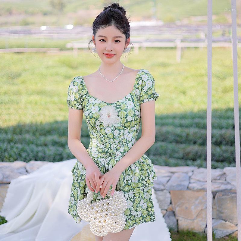 Women's Swimwear Women One Piece Swimsuit 2023 Floral Print Conservative Swimming Dress Short Sleeve Springs Vacation Swimsuits, Green
Women's Swimwear Women One Piece Swimsuit 2023 Floral Print Conservative Swimming Dress Short Sleeve Springs Vacation Swimsuits, Green