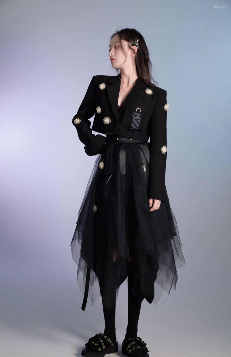 Skirts 2023 Fragrance Rose Spring And Autumn Black Handmade Flowers Exquisite Suit Short Skirt High End Set Trend
Skirts 2023 Fragrance Rose Spring And Autumn Black Handmade Flowers Exquisite Suit Short Skirt High End Set Trend