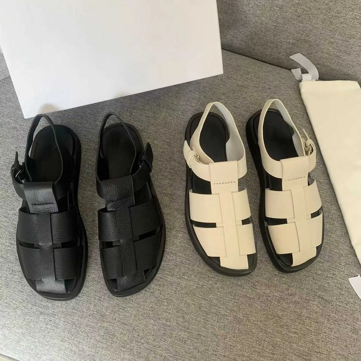 2023 New Roman Sandals Women's Hollow Out Flat Genuine Leather Fisherman's Thick Sole Pig Cage Shoes fashion versatile, Milky white
2023 New Roman Sandals Women's Hollow Out Flat Genuine Leather Fisherman's Thick Sole Pig Cage Shoes fashion versatile, Milky white
