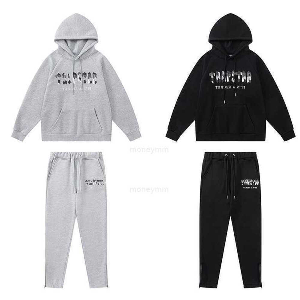 Designer Clothing Men' Sweatshirts Tracksuits Hoodies Trapstar Grey Camo Towel Embroidered Plush Sweater Pants Set Autumn winter Warm Loose Pullover Top Pants, Shipping fee
Designer Clothing Men' Sweatshirts Tracksuits Hoodies Trapstar Grey Camo Towel Embroidered Plush Sweater Pants Set Autumn winter Warm Loose Pullover Top Pants, Shipping fee