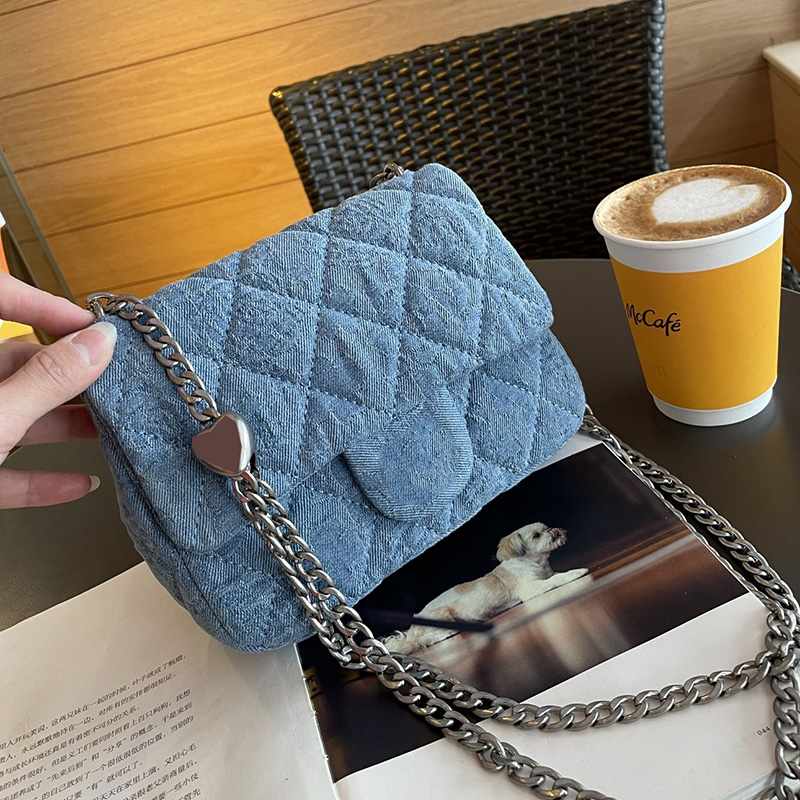 23C Denim Camellia Crush Heart Bead Quilted Bags Blue Classic Mini Flap Square Purse Silver Metal Chain Adjustable Shoulder Strap Crossbody Handbags 19x6x14cm, Box
23C Denim Camellia Crush Heart Bead Quilted Bags Blue Classic Mini Flap Square Purse Silver Metal Chain Adjustable Shoulder Strap Crossbody Handbags 19x6x14cm, Box
