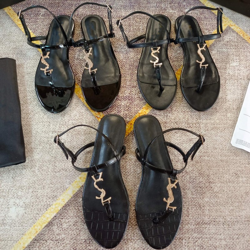 Designer Low Heels Paris Metal Letter Thong Sandals Women Lady Patent Leather Flip Flops YS and L Summer Beach Shoes Ankle Flats Slippers Cassandra Party Wedding shoe, 06090104
Designer Low Heels Paris Metal Letter Thong Sandals Women Lady Patent Leather Flip Flops YS and L Summer Beach Shoes Ankle Flats Slippers Cassandra Party Wedding shoe, 06090104