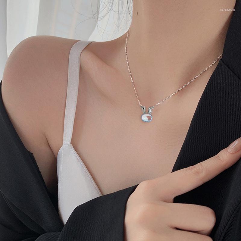 Chains Mutu Zircon Little Flower Zodiac Pendant With Collar Chain Sweet Cool Fantastic Moonlight Stone Necklace
Chains Mutu Zircon Little Flower Zodiac Pendant With Collar Chain Sweet Cool Fantastic Moonlight Stone Necklace