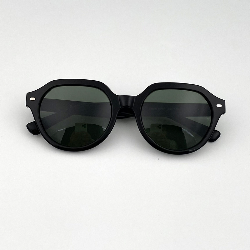 Fashion Men and Women oval hexagonal Sunglass Anti Glare UV400 glass Lens Outdoor trendy square Sun Glasses designer Style Driving gafas with logo stickers box
Fashion Men and Women oval hexagonal Sunglass Anti Glare UV400 glass Lens Outdoor trendy square Sun Glasses designer Style Driving gafas with logo stickers box