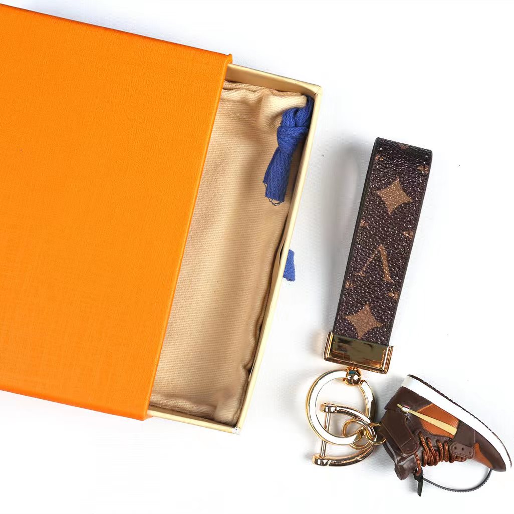 Designer keychain Classic key chain Exquisite keyring Luxury Car Keyring Zinc Alloy Letter Unisex 12 styles With box 
Designer keychain Classic key chain Exquisite keyring Luxury Car Keyring Zinc Alloy Letter Unisex 12 styles With box