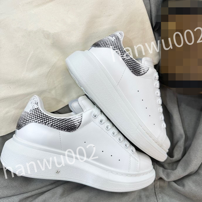 New Hot Luxury Men's and women's casual shoes, women's travel small white shoes, men's basketball training shoes, couples' same shoes, 04
New Hot Luxury Men's and women's casual shoes, women's travel small white shoes, men's basketball training shoes, couples' same shoes, 04