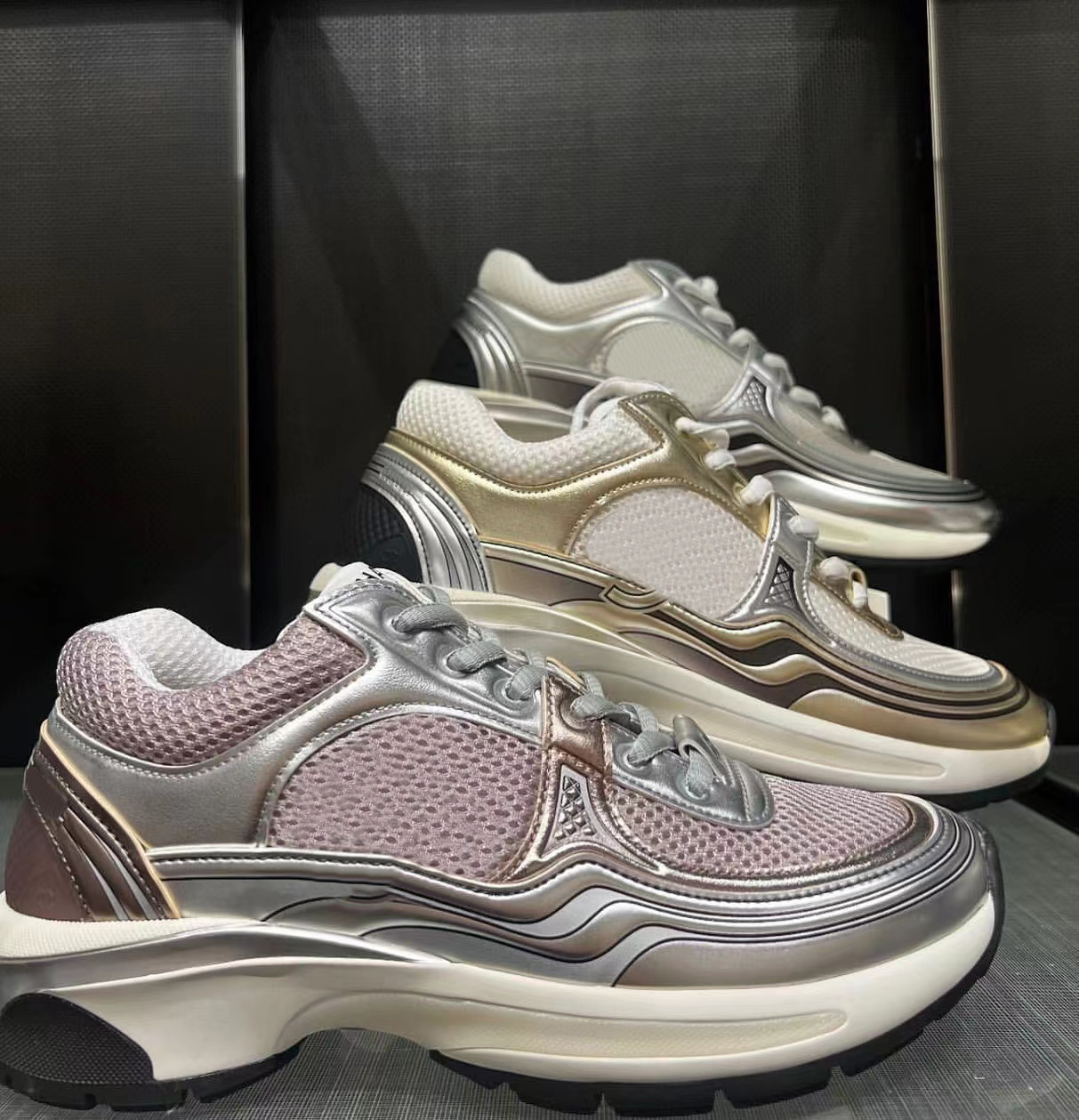 Designer Running Shoes Luxury Women Sports Casual shoes Channel Shoe New CCity Sneaker Woman Trainer sdfsf Fabric Suede Effect Calfskin Nylon Reflective Sneakers, Color2
Designer Running Shoes Luxury Women Sports Casual shoes Channel Shoe New CCity Sneaker Woman Trainer sdfsf Fabric Suede Effect Calfskin Nylon Reflective Sneakers, Color2