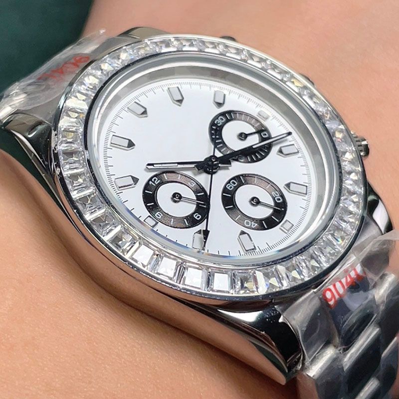 Fashion Casual Clock Luxury Mens Watch 40mm Dial Folding Buckle Designer Watches Stainless Steel Strap Automatic Movement Mechanical Wristwatch Orologi di lusso, Color 1
Fashion Casual Clock Luxury Mens Watch 40mm Dial Folding Buckle Designer Watches Stainless Steel Strap Automatic Movement Mechanical Wristwatch Orologi di lusso, Color 1
