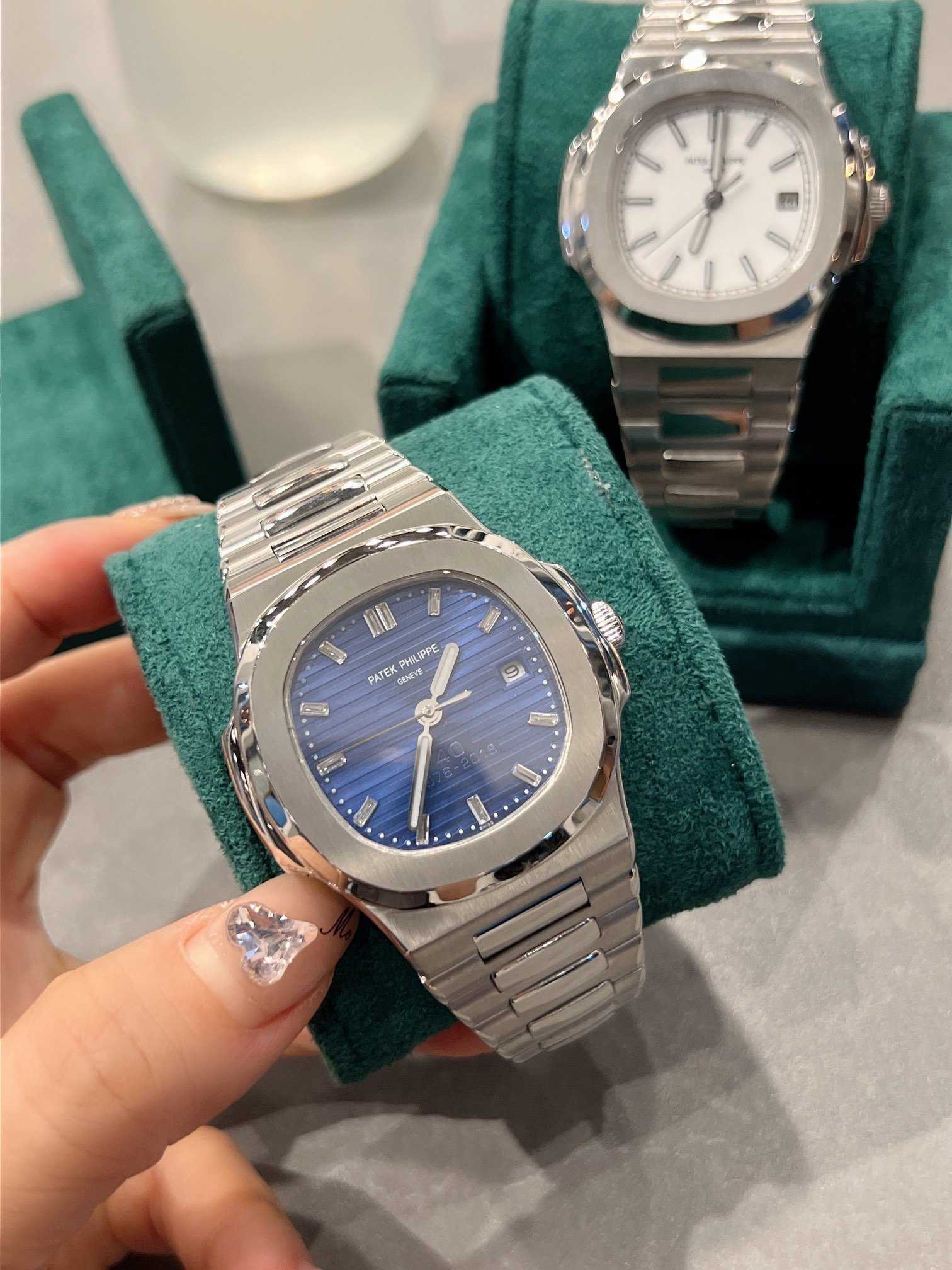 Luxury Formal Classical wrist watches Peta Pli 5711 Diomend Automatic for Designer mechanical High quality New Gentlemenlike, Blue
Luxury Formal Classical wrist watches Peta Pli 5711 Diomend Automatic for Designer mechanical High quality New Gentlemenlike, Blue