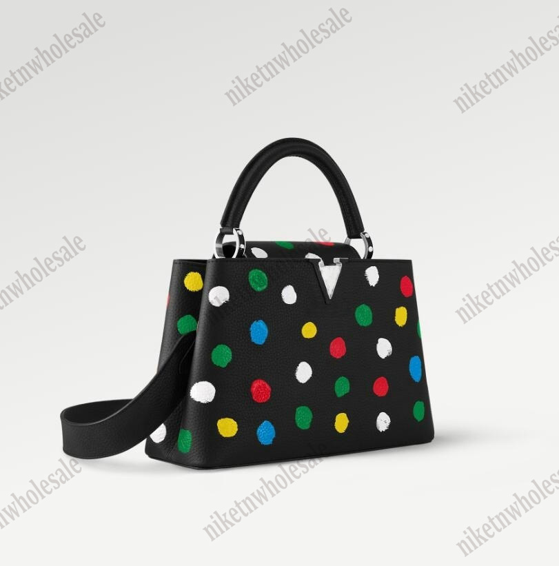 YK Capucines Handle Bag Designer Dots Bags x YK Tote Bag Yayoi Kusama 3D Dots Designer Shoulder Bag Large Capacity Cross Body Bag M21636, 1#
YK Capucines Handle Bag Designer Dots Bags x YK Tote Bag Yayoi Kusama 3D Dots Designer Shoulder Bag Large Capacity Cross Body Bag M21636, 1#