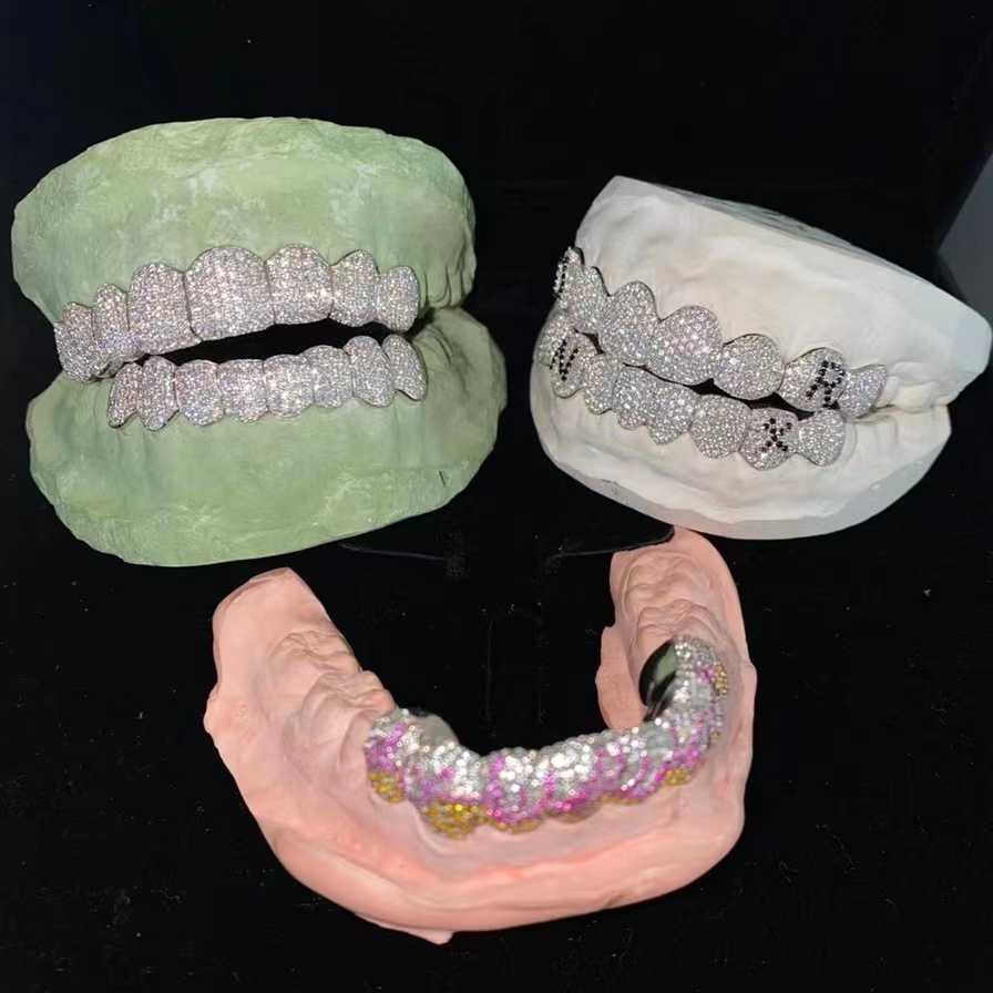 Custom Made Dental Grills Iced Out Sterling Silver Real Gold Jewelry Zigzag Setting VVS Moissanite Diamonds Teeth Grillz