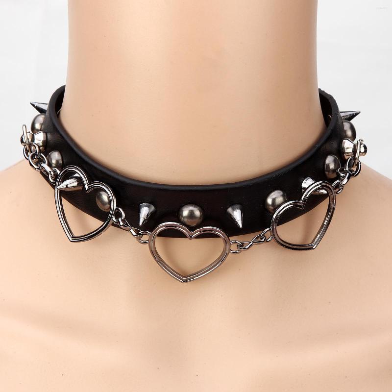 Choker Punk Heart Pendant Leather Collar For Women Girl Studded Silver Color Chain Harajuku Collars Sexy Jewelry
Choker Punk Heart Pendant Leather Collar For Women Girl Studded Silver Color Chain Harajuku Collars Sexy Jewelry