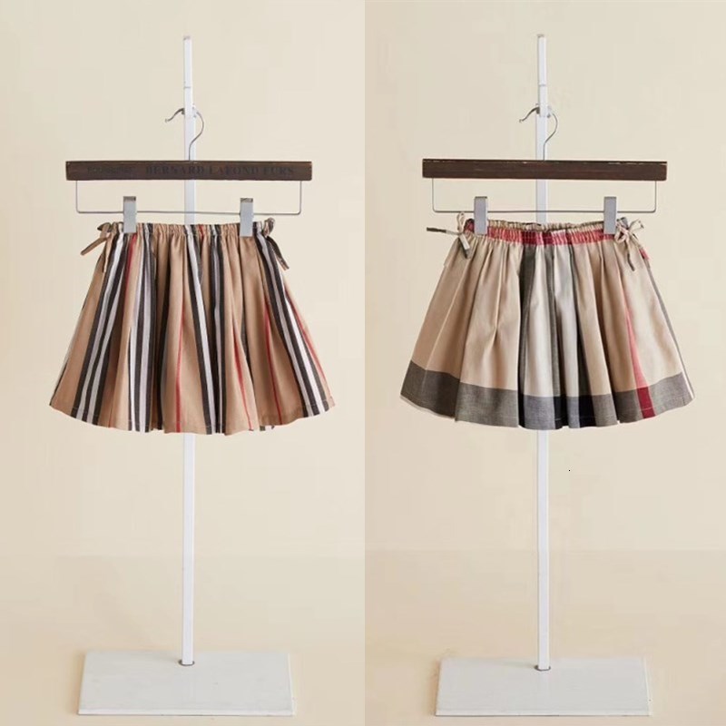 Skirts Summer Toddler Kids Khaki Skirt Baby Girls Striped Print Boutique Plaid Skirt Pleated Skirts 230510
Skirts Summer Toddler Kids Khaki Skirt Baby Girls Striped Print Boutique Plaid Skirt Pleated Skirts 230510