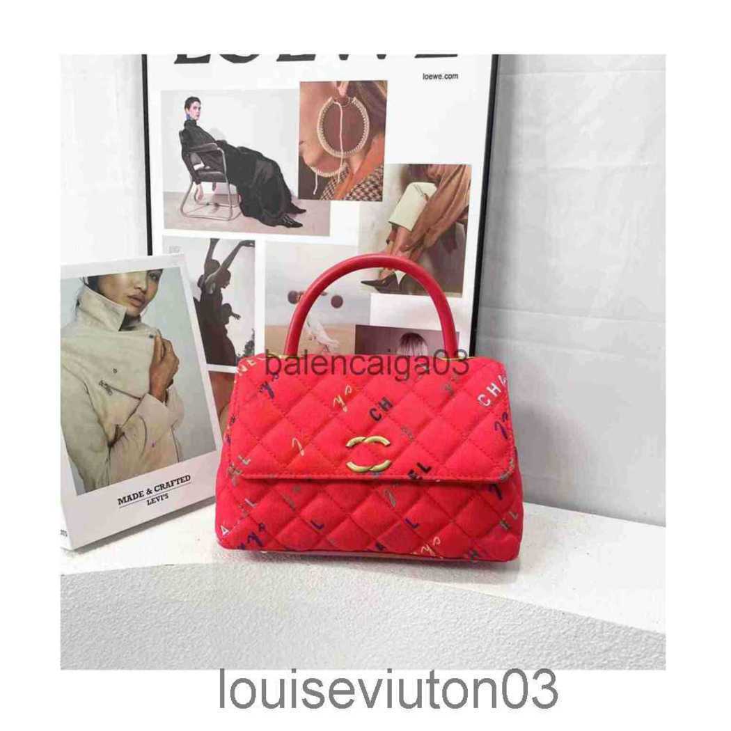 Designer Channel Bag Tote Shoulder Luxurious Fashion Brands Handbag Crossbody Purse Bag Man Woman Black White Pink Red Even Messenger Makeup Beach Bag
Designer Channel Bag Tote Shoulder Luxurious Fashion Brands Handbag Crossbody Purse Bag Man Woman Black White Pink Red Even Messenger Makeup Beach Bag
