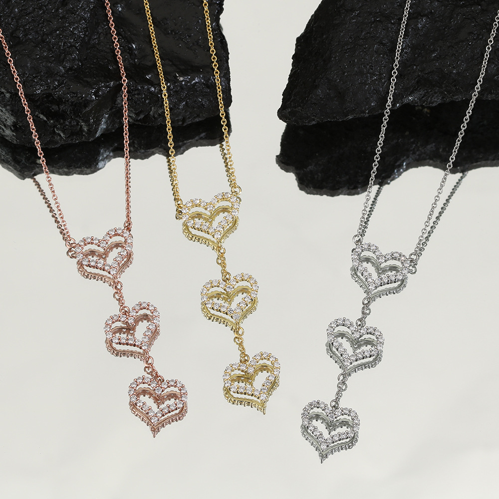 T home light luxury simple classic popular women's necklace with drill hollowed out love high-quality design first jewelry
T home light luxury simple classic popular women's necklace with drill hollowed out love high-quality design first jewelry