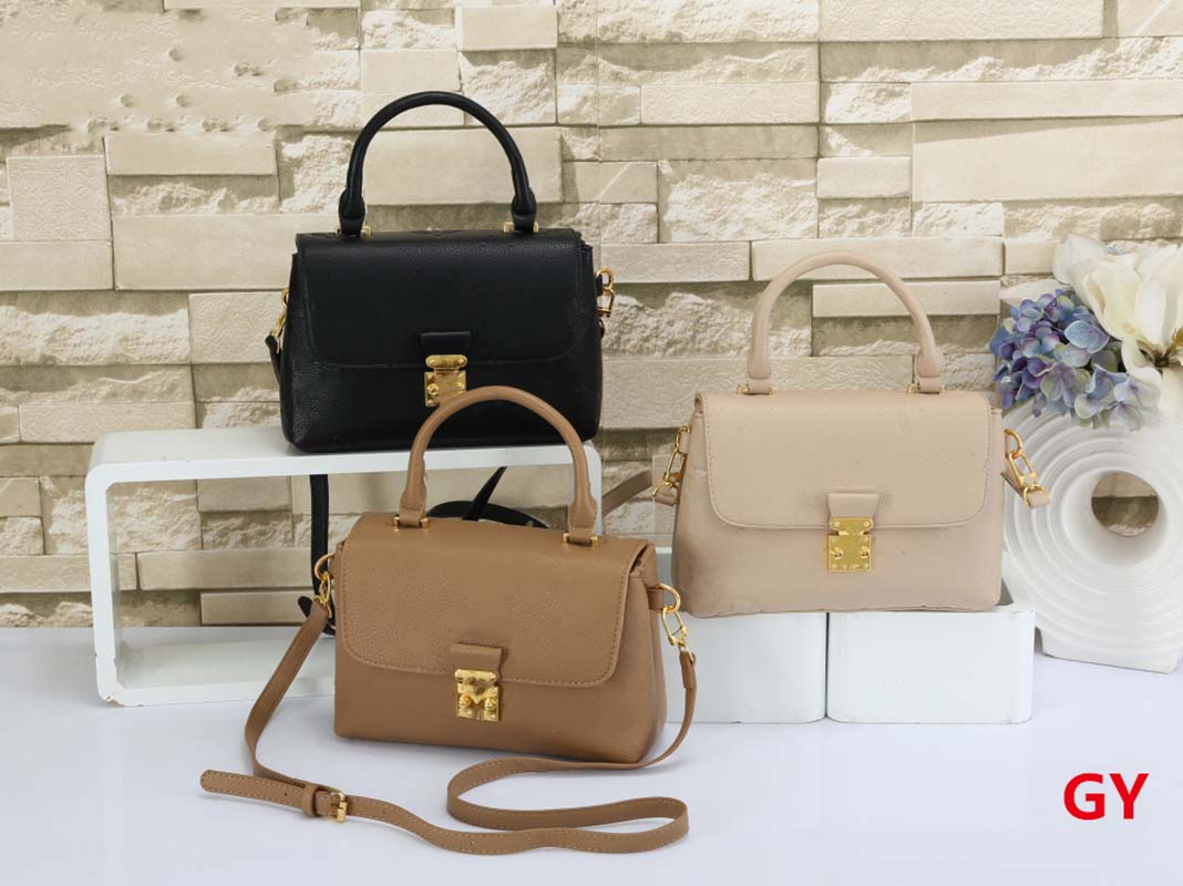2023 designer bag advanced new handbag ladies bag one-shoulder messenger bag embossed large-capacity handbag qq#2310, Black embossing
2023 designer bag advanced new handbag ladies bag one-shoulder messenger bag embossed large-capacity handbag qq#2310, Black embossing