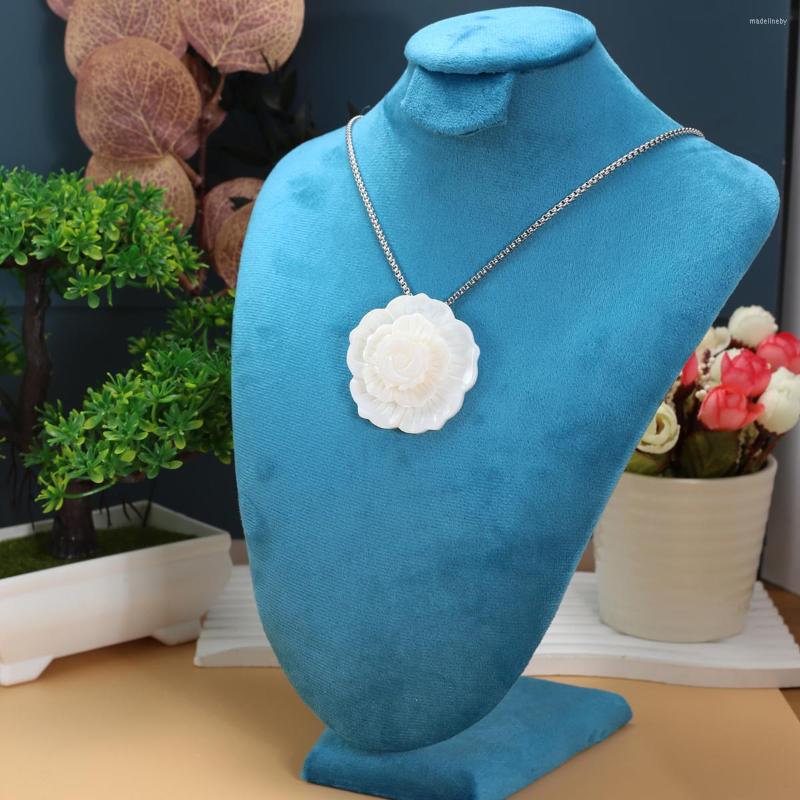 Chains Style Women Shell Brooch Necklace Natural The Mother Of Flower-Shaped Pendant Charms For Birthday Romantic Gift
Chains Style Women Shell Brooch Necklace Natural The Mother Of Flower-Shaped Pendant Charms For Birthday Romantic Gift