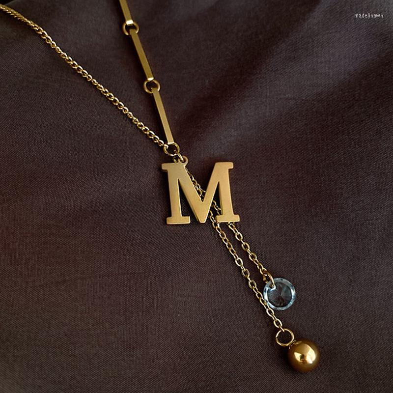 Chains Simplicity Luxury Korean Style M-Shaped Pendant Golden Design Necklaces For Women Girls Grace Party Birthday Fashion Jewelry
Chains Simplicity Luxury Korean Style M-Shaped Pendant Golden Design Necklaces For Women Girls Grace Party Birthday Fashion Jewelry
