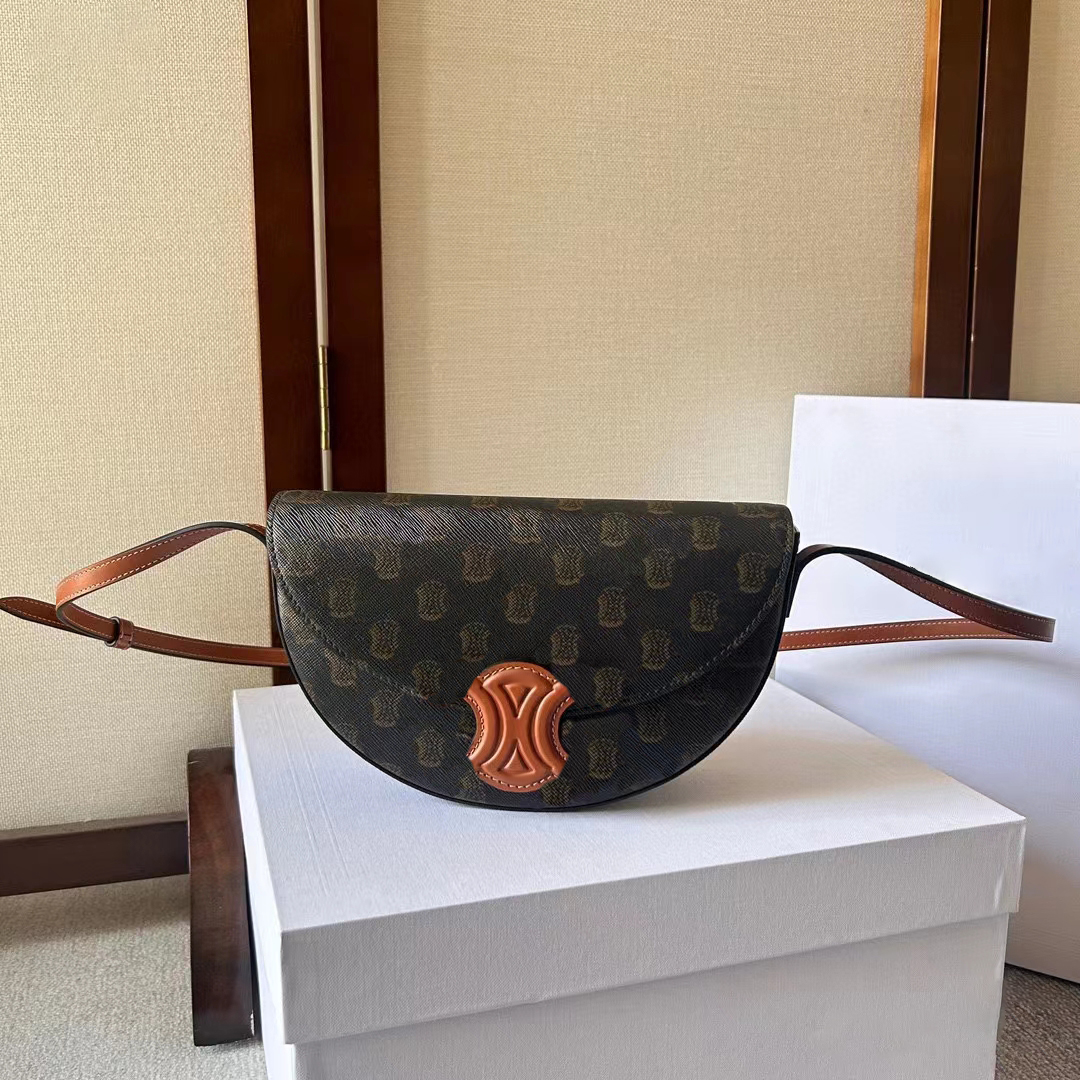 Womens Half moon Croissant designer messenger bag mens teen triomphe Genuine leather tote evening bag Luxury clutch Shoulder bags gym crossbody handbag travel bags, Mon0gram brown logo
Womens Half moon Croissant designer messenger bag mens teen triomphe Genuine leather tote evening bag Luxury clutch Shoulder bags gym crossbody handbag travel bags, Mon0gram brown logo