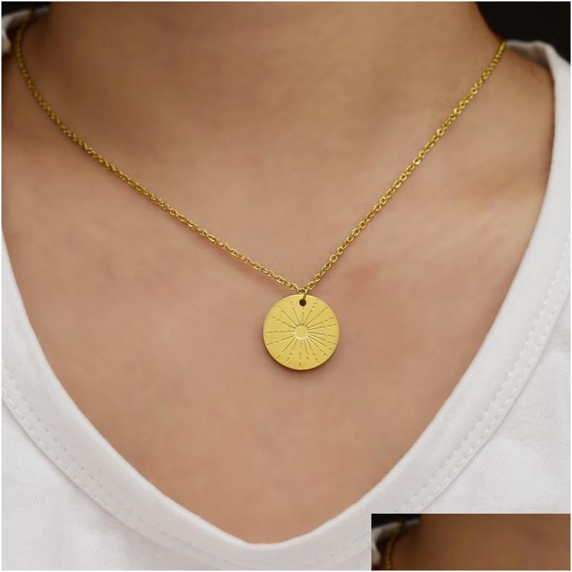 Pendant Necklaces Women Stainless Steel Simple Jewelry Sunflower Pendants Chain Gold Sier Charm Necklace Valentines Day Gift For Dro Dhpqd
Pendant Necklaces Women Stainless Steel Simple Jewelry Sunflower Pendants Chain Gold Sier Charm Necklace Valentines Day Gift For Dro Dhpqd