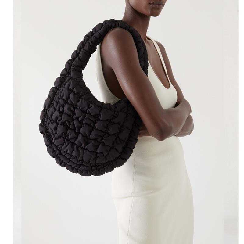 Evening Bags 2023 New Autumn and Winter Fashion Women Clothes Handle Pleated Fold Single Chain Zippers Shoulder Bag Female 230427, Small cloud bag
Evening Bags 2023 New Autumn and Winter Fashion Women Clothes Handle Pleated Fold Single Chain Zippers Shoulder Bag Female 230427, Small cloud bag
