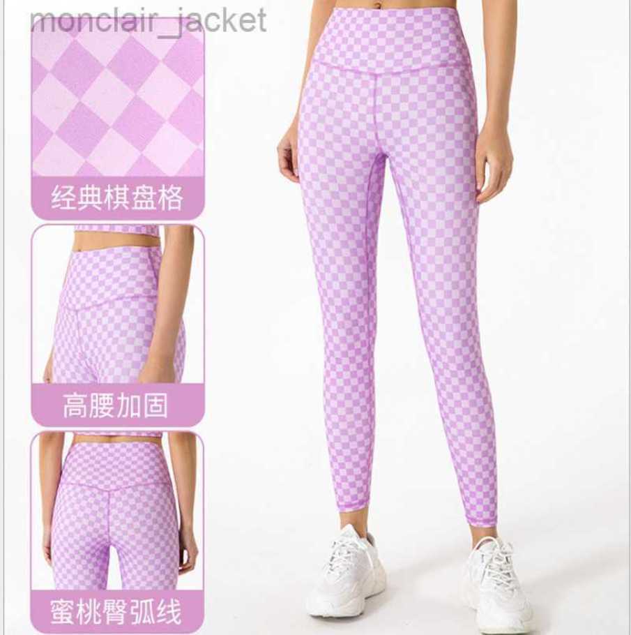 Desginer Alos Yoga Leggings Checkerboard Sports Fitness Pants Women' High Waist Tight Running Fast Dry Skin Lifting Hip Nude Pants, Green
Desginer Alos Yoga Leggings Checkerboard Sports Fitness Pants Women' High Waist Tight Running Fast Dry Skin Lifting Hip Nude Pants, Green