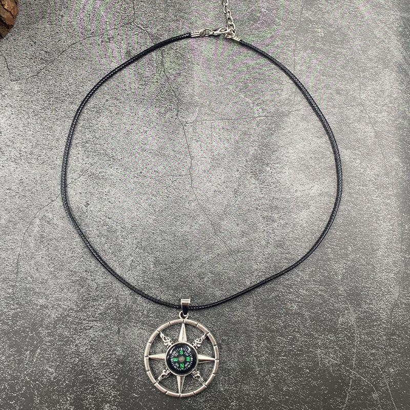 Pendant Necklaces DUTRIEUX Compass Leather Rope Chain Necklace Retro Punk Stainless Steel Alloy Gift Jewelry
Pendant Necklaces DUTRIEUX Compass Leather Rope Chain Necklace Retro Punk Stainless Steel Alloy Gift Jewelry