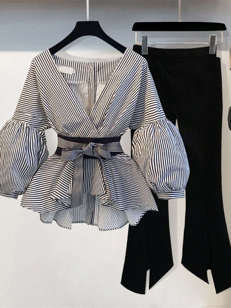 Women's Blouses Shirts Lantern Sleeve Blouse Shirt Women Fashion Korean Spring Bow Vneck Striped Top Elegant Ladies Tops Female Clothing Vestidos