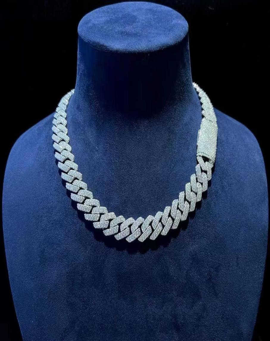 Exclusively Made Pendant Necklaces Hip Hop Diamond Cuban Chain 14mm20mm Moissanite Inlay 925 Sterling Silver Base Accept Customiz2490380
Exclusively Made Pendant Necklaces Hip Hop Diamond Cuban Chain 14mm20mm Moissanite Inlay 925 Sterling Silver Base Accept Customiz2490380
