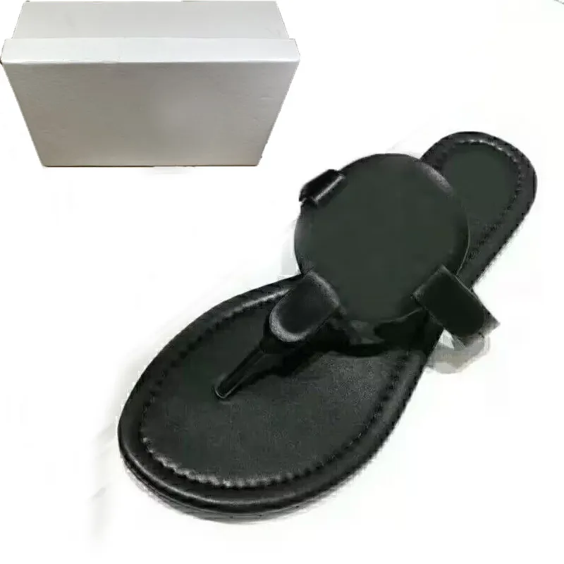 Classic beach slippers Designer shoes Summer women SHoes Clip toe Flip flops sexy Flat heel Lady slippers Belt buckle Soft cow Leather sandals Large size 35-42, Pink
Classic beach slippers Designer shoes Summer women SHoes Clip toe Flip flops sexy Flat heel Lady slippers Belt buckle Soft cow Leather sandals Large size 35-42, Pink