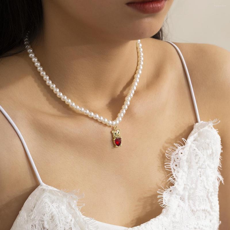 Chains Vintage Temperamental Pearl Beads Women Choker Necklace Retro Red Gem Cute Tiger Pendant Clavicle Girl Sweet Jewelry
Chains Vintage Temperamental Pearl Beads Women Choker Necklace Retro Red Gem Cute Tiger Pendant Clavicle Girl Sweet Jewelry