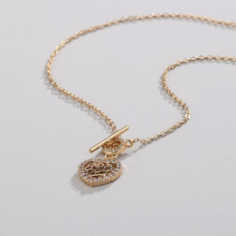 Chains Multilayer Golden Handmade Heart Pendant Zircon Stone Tassel Collar Chain Necklace For Women Wedding Party Jewelry Gift
Chains Multilayer Golden Handmade Heart Pendant Zircon Stone Tassel Collar Chain Necklace For Women Wedding Party Jewelry Gift
