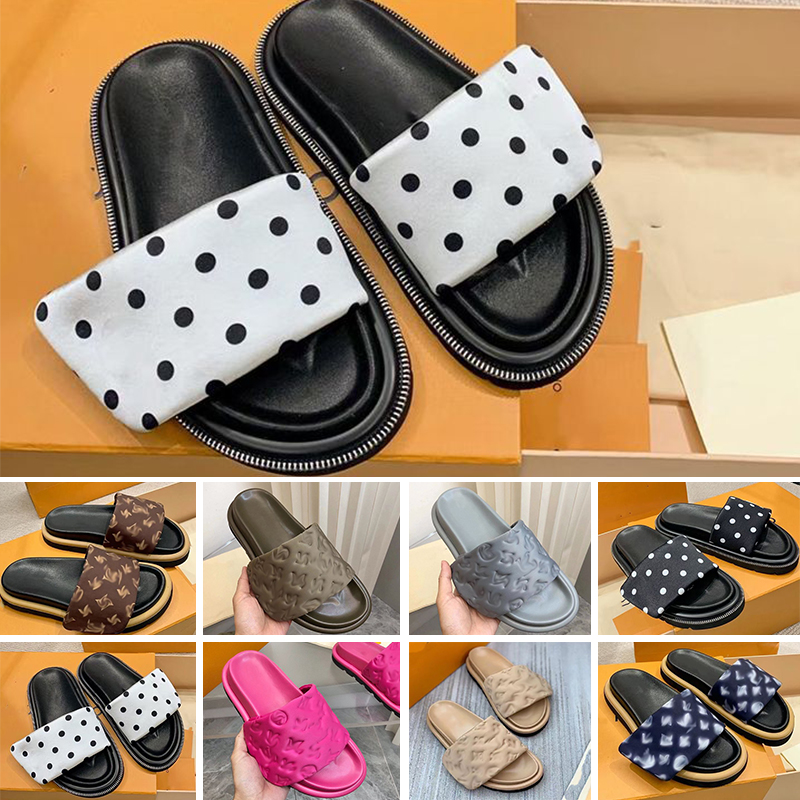 Luxury Pool Pillow Mules Designer Women Sandals Sunset Flat Comfort Mules Padded Front Strap Slippers Genuine leather Fashionable Easy-to-wear Style Slides 35-45 R51, # 5
Luxury Pool Pillow Mules Designer Women Sandals Sunset Flat Comfort Mules Padded Front Strap Slippers Genuine leather Fashionable Easy-to-wear Style Slides 35-45 R51, # 5