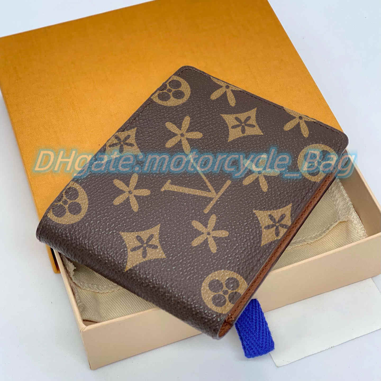 Mans top quality wallet 3 credit card slots M60895 Multiple Purse Womens key pouch card holder men Genuine Leather luxury wallets Coin Purses CardHolder Designer bag, Black plaid
Mans top quality wallet 3 credit card slots M60895 Multiple Purse Womens key pouch card holder men Genuine Leather luxury wallets Coin Purses CardHolder Designer bag, Black plaid
