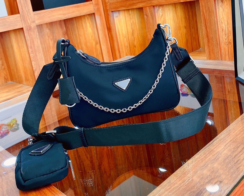 Designers bags handbags Cross Body womens Luxurys hobo purses lady handbag crossbody shoulder channel totes fashion Wallet bags Multifunctional three-in-one nylon, #28 34cm
Designers bags handbags Cross Body womens Luxurys hobo purses lady handbag crossbody shoulder channel totes fashion Wallet bags Multifunctional three-in-one nylon, #28 34cm