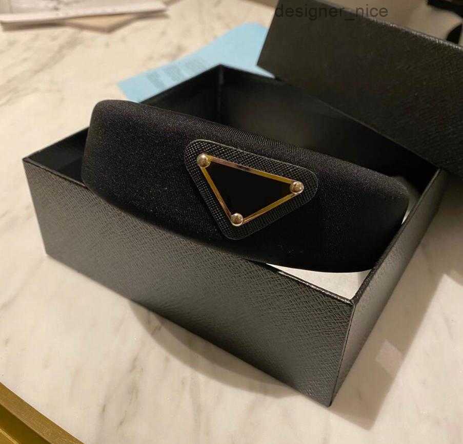 2023 Fashion Designer Headbands Hair Bands For Women Girl Elastic Headband Sports Fitness Headband¡prada¡Head Wrap Hair Accessories pradaa
2023 Fashion Designer Headbands Hair Bands For Women Girl Elastic Headband Sports Fitness Headband¡prada¡Head Wrap Hair Accessories pradaa