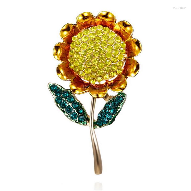 Brooches Fashion Green Crystal Yellow Enamel Pin Sunflower Brooch Badge Jewelry Weddings Banquet Party Vintage For Man Women
Brooches Fashion Green Crystal Yellow Enamel Pin Sunflower Brooch Badge Jewelry Weddings Banquet Party Vintage For Man Women