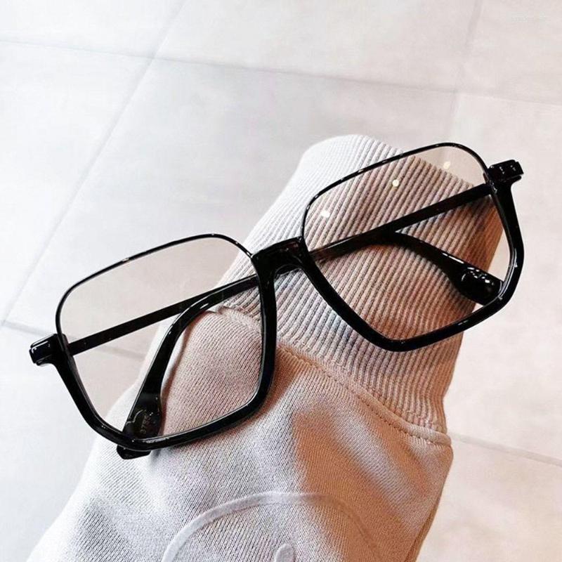 Sunglasses Men Women Office Portable Durable Ultra Light Frame Computer Goggles Anti-Blue Glasses Oversized Eyeglasses
Sunglasses Men Women Office Portable Durable Ultra Light Frame Computer Goggles Anti-Blue Glasses Oversized Eyeglasses