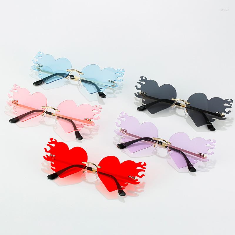 Sunglasses Fashion Unique Love Heart Flame Shape Women Clear Ocean Mirror Lens Shades UV400 Retro Rimless Men Sun Glasses Y2k
Sunglasses Fashion Unique Love Heart Flame Shape Women Clear Ocean Mirror Lens Shades UV400 Retro Rimless Men Sun Glasses Y2k
