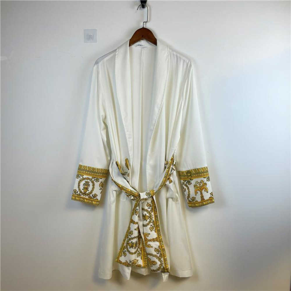 Silk Nightgown Men's Sleepwear Jackets Men Casual Kimono Bathrobe Light Luxury Retro Windbreaker Male Loose Home Wear Pajamas Style Jacket 19AQ, White
Silk Nightgown Men's Sleepwear Jackets Men Casual Kimono Bathrobe Light Luxury Retro Windbreaker Male Loose Home Wear Pajamas Style Jacket 19AQ, White