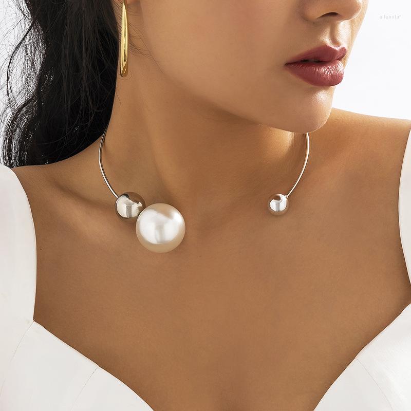 Chains Summer European And American Simple Personality Asymmetrical Geometric Round Bead Collar Sexy Open Female Necklace
Chains Summer European And American Simple Personality Asymmetrical Geometric Round Bead Collar Sexy Open Female Necklace
