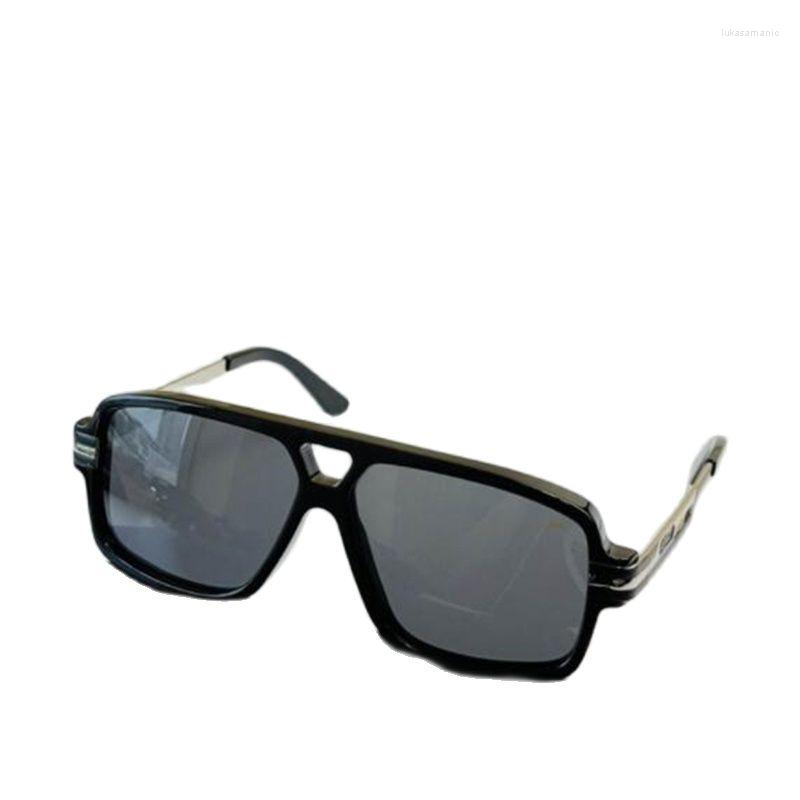 Sunglasses Metal Large Square Frame Sunscreen For Men Polarized Driving Fishing Color-changing Shading Glasses
Sunglasses Metal Large Square Frame Sunscreen For Men Polarized Driving Fishing Color-changing Shading Glasses