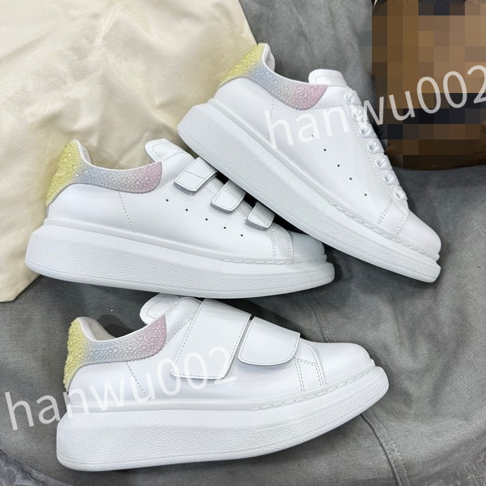 New top Luxurys Men's and women's casual shoes, women's travel small white shoes, men's basketball training shoes, couples' same shoes, 02
New top Luxurys Men's and women's casual shoes, women's travel small white shoes, men's basketball training shoes, couples' same shoes, 02