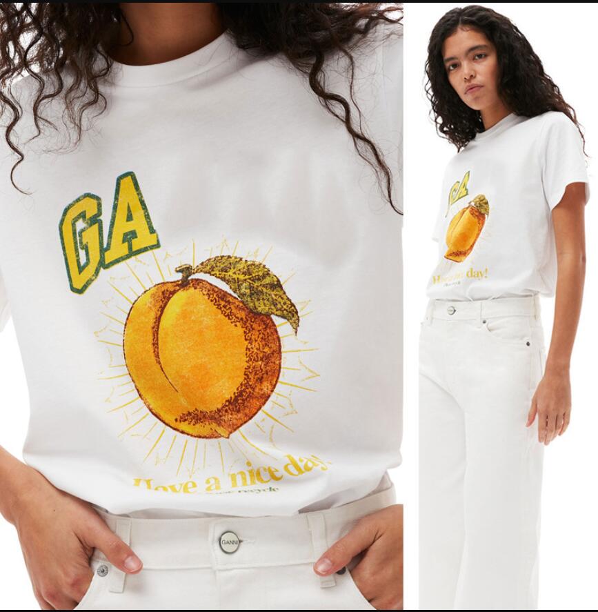 23ss Ganni Women Designer T shirt Beach Tees Versatile fruits peach cartoon Print Round Neck Casual Loose Pullover Short Sleeve T-shirt clothing
23ss Ganni Women Designer T shirt Beach Tees Versatile fruits peach cartoon Print Round Neck Casual Loose Pullover Short Sleeve T-shirt clothing