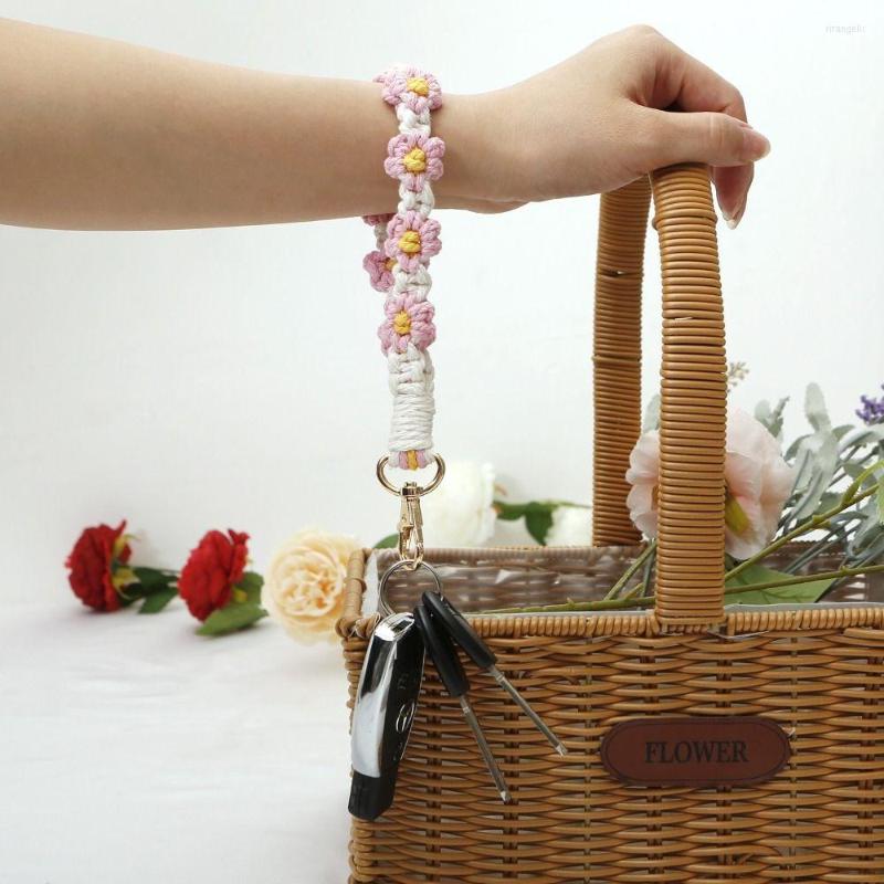 Keychains Tassel Anti-Lost Ornament Bohemian Daisy Flower Car Pendant Accessories Wristband Keychain
Keychains Tassel Anti-Lost Ornament Bohemian Daisy Flower Car Pendant Accessories Wristband Keychain