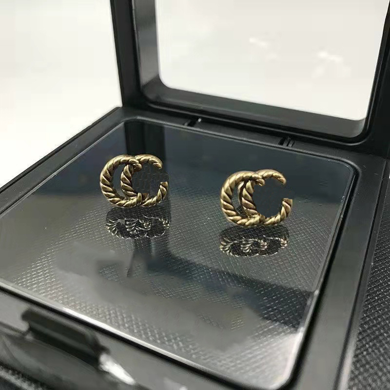 20Style Luxury Famous Designer Stud Earring Elegant Classic Double Letter Stud For Women Girl Party Gift High Quality Jewelry Accessory
20Style Luxury Famous Designer Stud Earring Elegant Classic Double Letter Stud For Women Girl Party Gift High Quality Jewelry Accessory