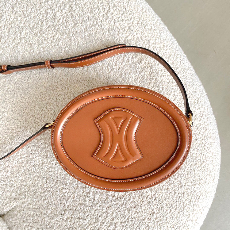 Genuine Leather TRIOMPHES womens round bag Luxury Large capacity tote classic Shoulder bags mens designer Fashion handbag Crossbody clutch fashion travel Bag, White
Genuine Leather TRIOMPHES womens round bag Luxury Large capacity tote classic Shoulder bags mens designer Fashion handbag Crossbody clutch fashion travel Bag, White